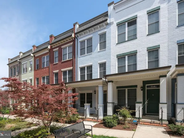 536 Regent Pl NE, Washington, DC 20017