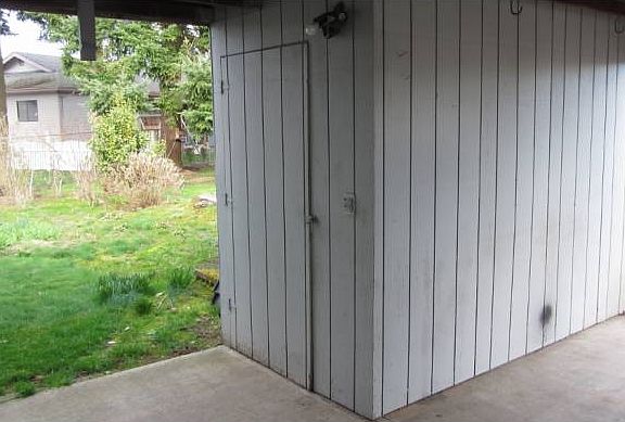 Lockable shed