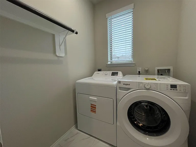553 Sand Branch Dr — Photo 42