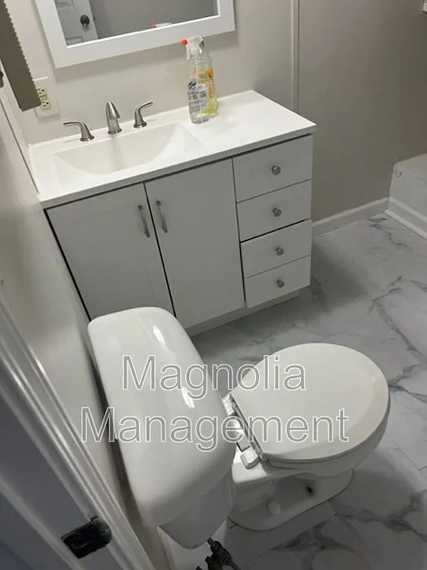2 bed, 1.0 bath, $1,195 — Photo 4