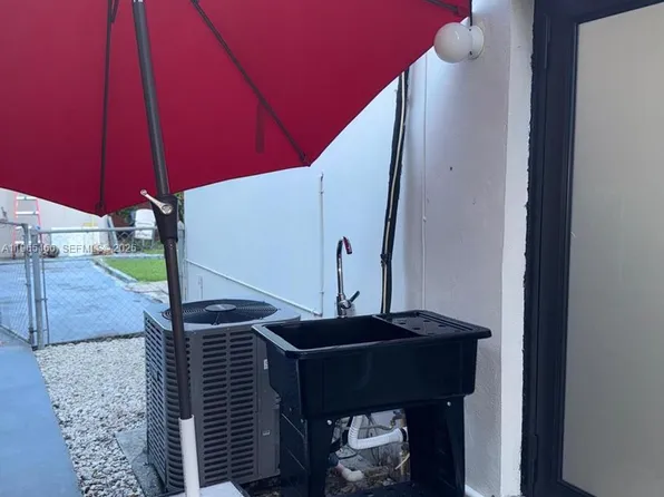 13142 SW 5th St #0, Miami, FL 33184