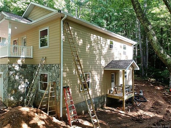 5th image of 100 Loafer Ln #132