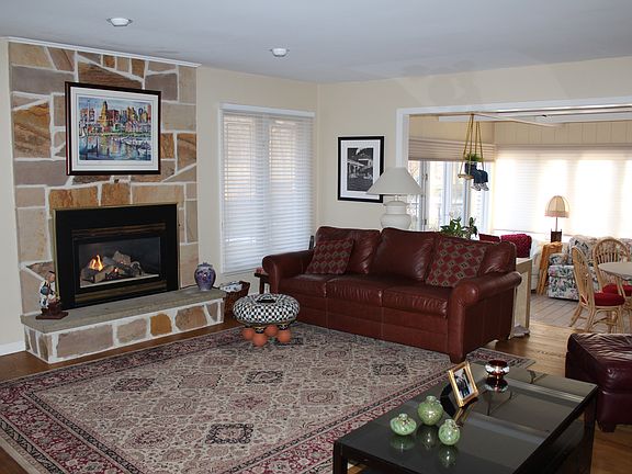 5th image of 432 Forestview Dr