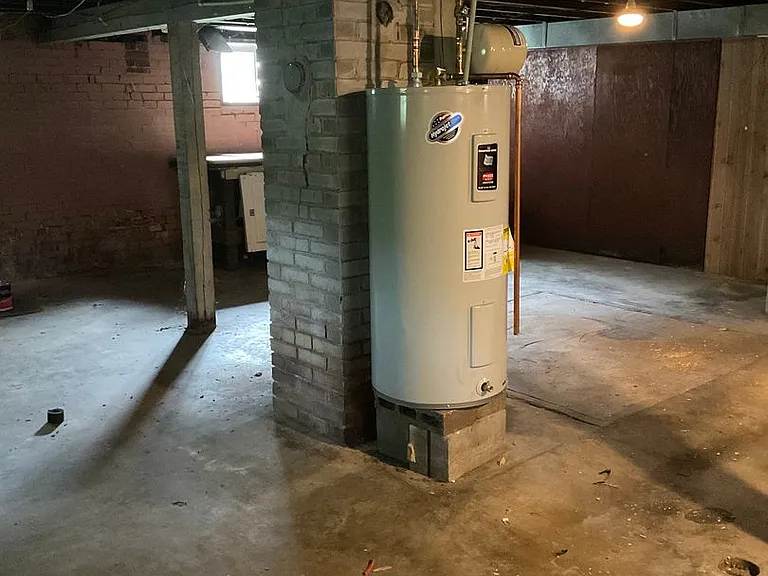 222 S Center St — Photo 20