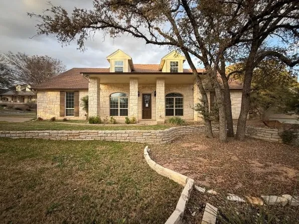 2104 Wills Way Dr, Granbury, TX 76049