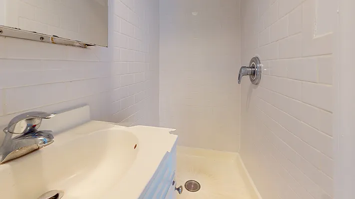 Rented by Bond New York | media 7