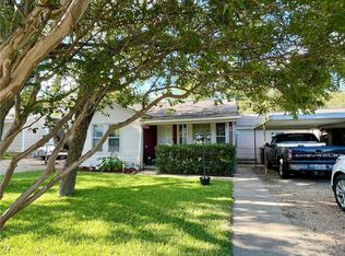 379 Leroy Pkwy, Elm Mott, TX 76640