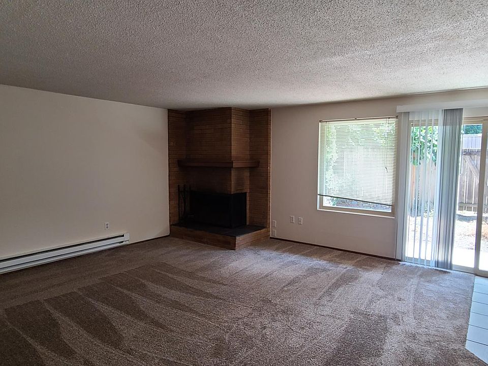 1st image of 23612 100th Ave SE APT A16