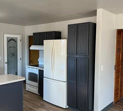 5th image of 1274 Boulevard Ave