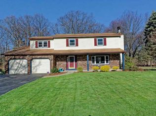 6 Beverly Ct, Glenville, NY 12302