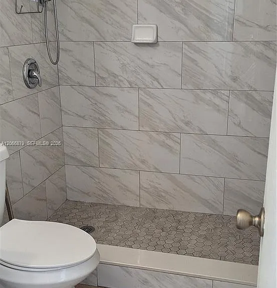 5721 Wingham Way #5721 — Photo 2