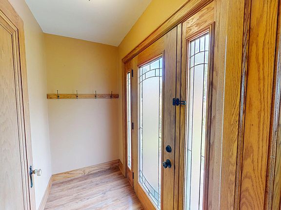 2nd image of 1008 James Ave