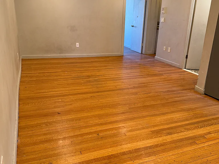 425 Hudson St #B1 — Photo 7