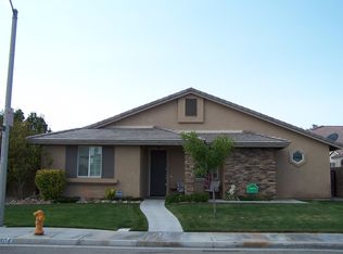 2804 W Kenwood Ct, Lancaster, CA 93536