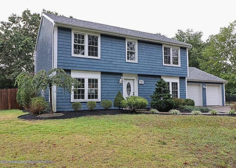 1st image of 382 Kildare Dr