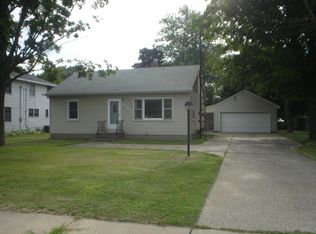 3161 McCracken St, Norton Shores, MI
