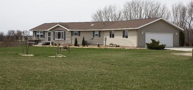 1st image of 15994 325th St