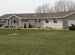 15994 325th St, Goodhue, MN 55027