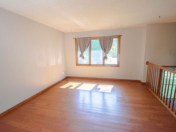 2nd image of 5009 24th Ave NW