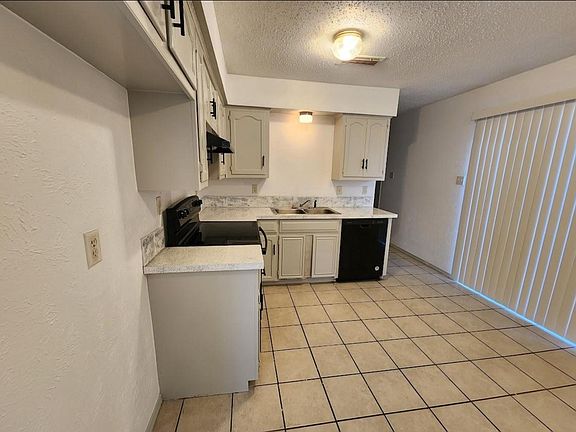 5th image of 10525 Big Thicket Dr