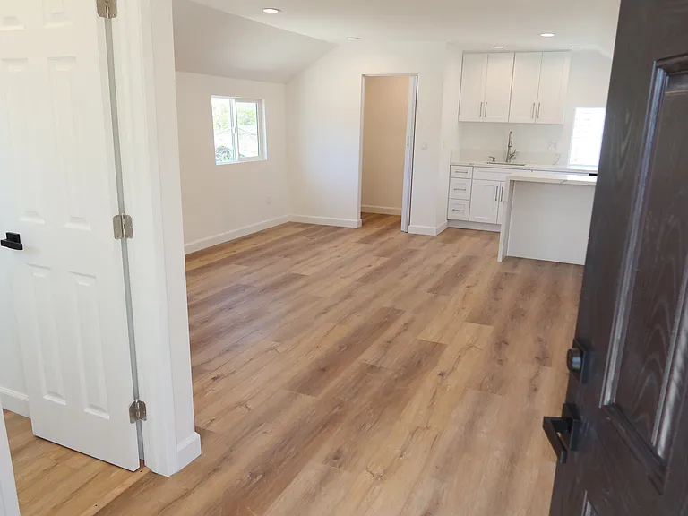 3113 Prospect Ave — Photo 43