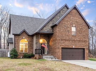 3572 Aurora Dr, Clarksville, TN 37040