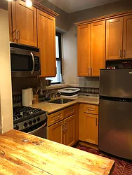 Rented by Fay Kong, LREB