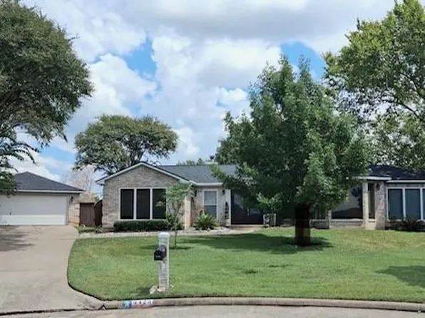 5425 Lazy Ct, Willis, TX 77318