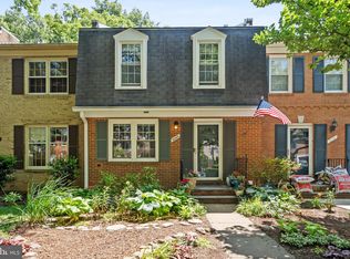 5269 Bradgen Ct, Springfield, VA 22151