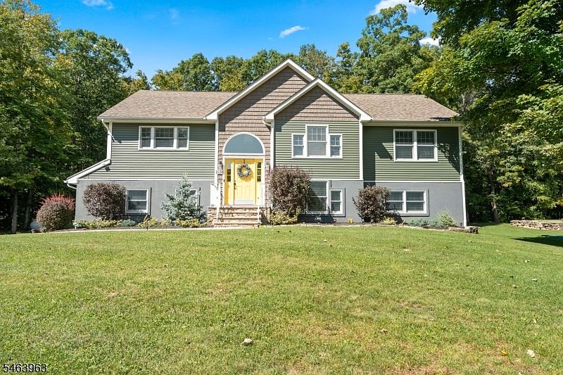1st image of 1036 Scenic Dr
