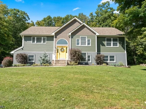 1036 Scenic Dr, Jefferson Twp., NJ 07438