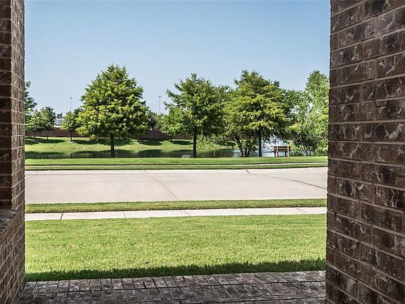 2nd image of 2701 Point Vista Dr