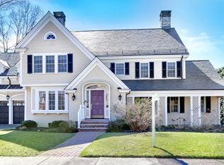 7 Dartmouth St, Winchester, MA 01890