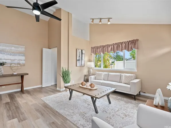 95-205 Paehia Pl, Mililani, HI 96789