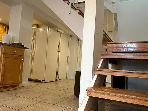 5th image of 12 Follen St #1
