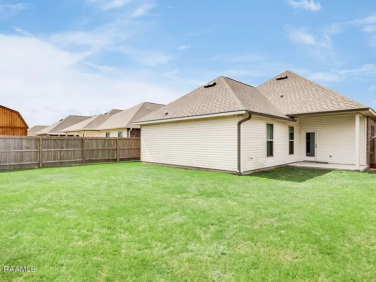 224 Crescent View Ln — Photo 17