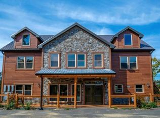 1486 Sleepy Valley Ln, Sevierville, TN 37876