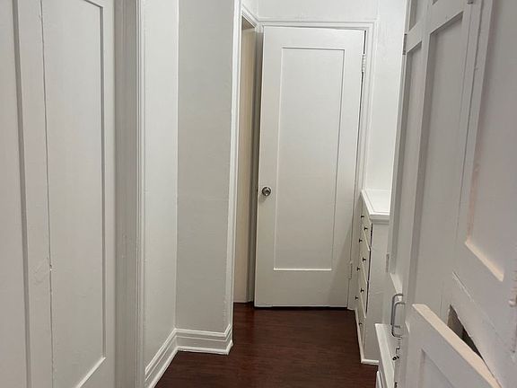 3rd image of 3701 W 1st St APT 307