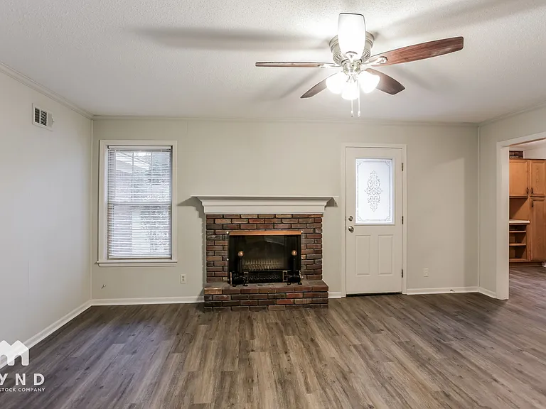 1176 Cedar Cir S — Photo 10