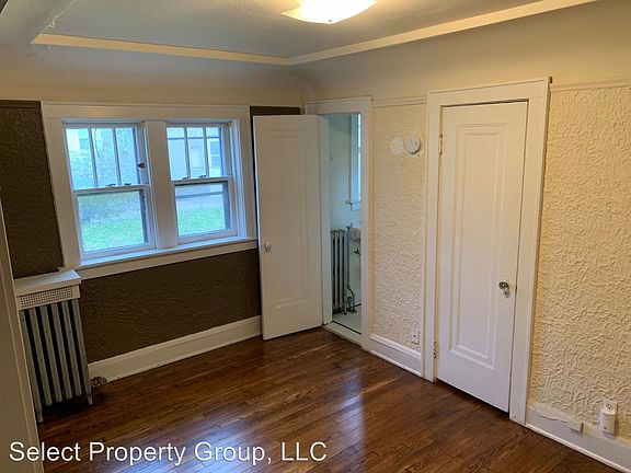 2nd image of 1767 N Arlington Pl APT 08