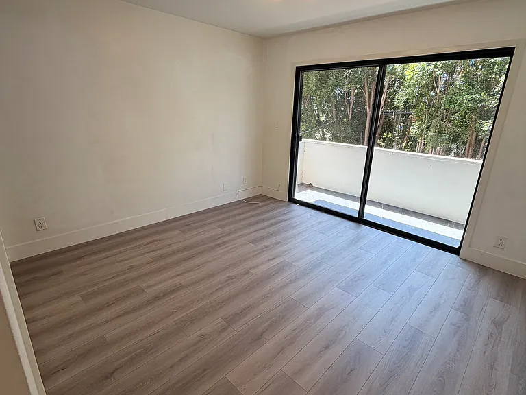 1609 Veteran Ave #3 — Photo 13