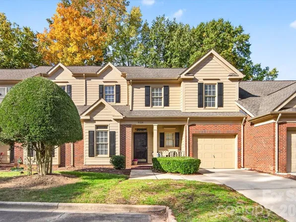 9124 Providence Colony Dr, Charlotte, NC 28277