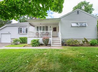 135 Allentown Rd, Parsippany, NJ 07054