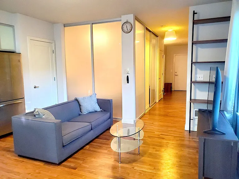 3104 Western Ave #501 — Photo 4