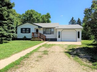 214 5th Ave NE, Kenmare, ND 58746