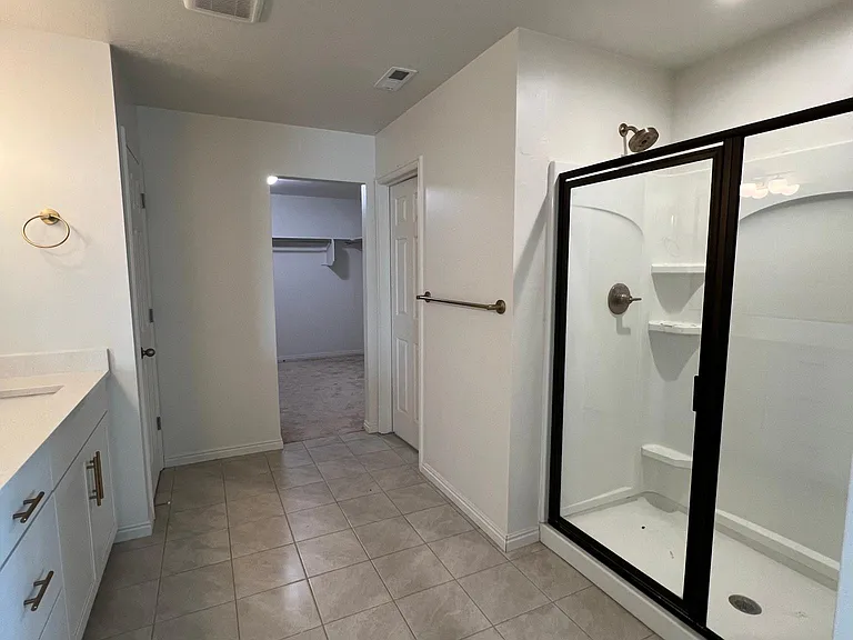 2025 W 900 N — Photo 25