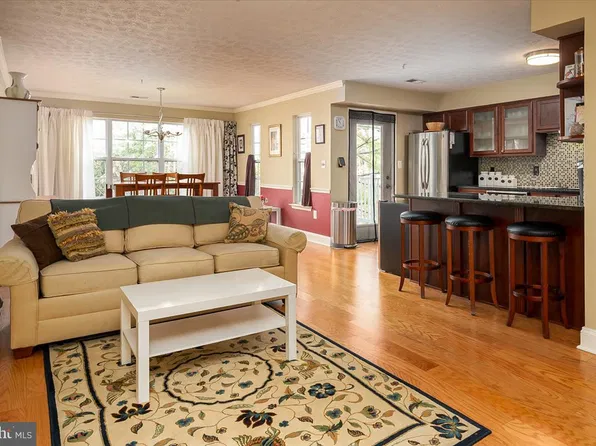 633 Admiral Dr Unit 307, Annapolis, MD 21401