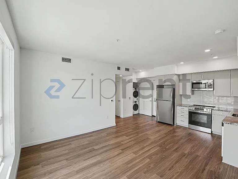18900 Parthenia St #311 — Photo 17