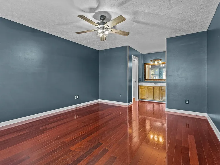6824 Saint Julian Way — Photo 18