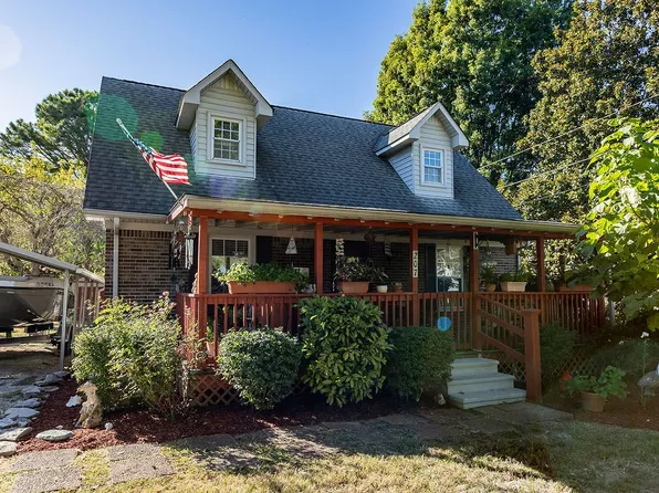 207 Oriole Dr, McMinnville, TN 37110